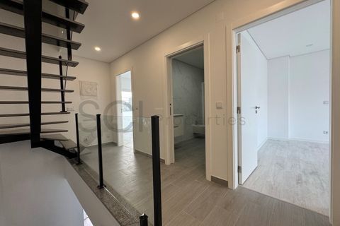 Villa i Corroios, Setubal, Corroios - € 555.000 | Ref: 10230 - foto 4