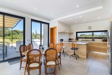 Villa a Carvoeiro, Faro, Carvoeiro - € 2.350.000 | Ref: W-02VUYP - foto 14