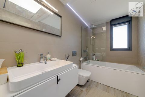 Villa a Torrevieja, Alicante, Torrevieja - € 1.275.000 | Ref: STS-5378_SUM - foto 19
