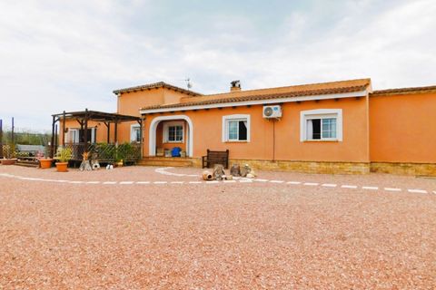 Villa i Dolores, Alicante, Dolores - € 444.900 | Ref: EB423 - foto 1