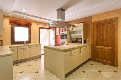Villa i Marbella, Malaga, Marbella - € 2.900.000 | Ref: ED-408-R3541693 - foto 7