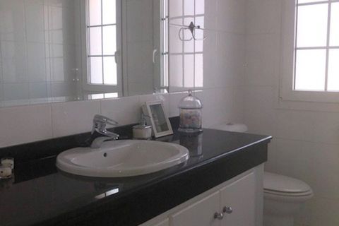 Penthouse i Marbella, Malaga, Marbella - € 650 000 | Ref: ED-B77281SR - foto 17