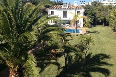Villa a Marbella, Malaga, Marbella - € 3.500.000 | Ref: ED-B78421SR - foto 2