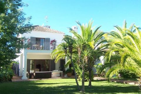 Villa a Marbella, Malaga, Marbella - € 3.500.000 | Ref: ED-B78421SR - foto 32