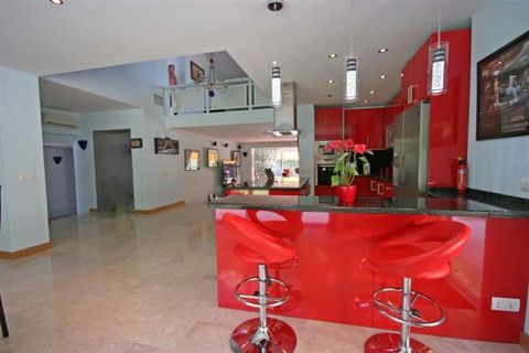 Villa i Marbella, Malaga, Marbella - € 1 000 000 | Ref: ED-B25681SR - foto 7