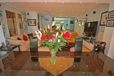 Villa i Marbella, Malaga, Marbella - € 1 000 000 | Ref: ED-B25681SR - foto 15