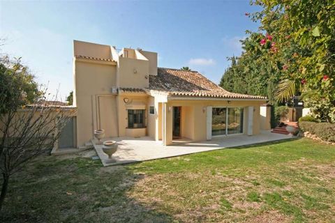 Villa i Marbella, Malaga, Marbella - € 1 000 000 | Ref: ED-B25681SR - foto 17