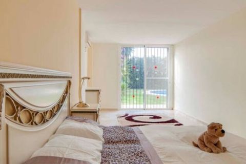 Villa i Marbella, Malaga, Marbella - € 1 000 000 | Ref: ED-B25681SR - foto 19