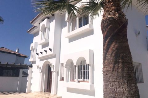 Villa i Marbella, Malaga, Marbella - € 1.195.000 | Ref: ED-B81771SR - foto 1