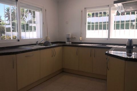 Villa i Marbella, Malaga, Marbella - € 1.195.000 | Ref: ED-B81771SR - foto 9