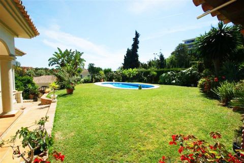 Villa a Marbella, Malaga, Marbella - € 1.190.000 | Ref: ED-B94171SR - foto 6
