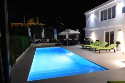 Villa a Marbella, Malaga, Marbella - € 1.295.000 | Ref: ED-B99561SR - foto 3