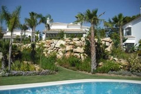 Villa a Marbella, Malaga, Marbella - € 1.950.000 | Ref: ED-B39151SR - foto 3