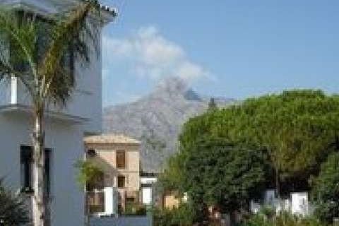 Villa a Marbella, Malaga, Marbella - € 1.950.000 | Ref: ED-B39151SR - foto 27