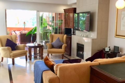 Dupleks i Marbella, Malaga, Marbella - € 460 000 | Ref: ED-B54371SR - foto 4