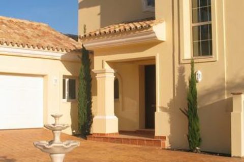 Villa i Marbella, Malaga, Marbella - € 2.250.000 | Ref: ED-B4511SR - foto 29