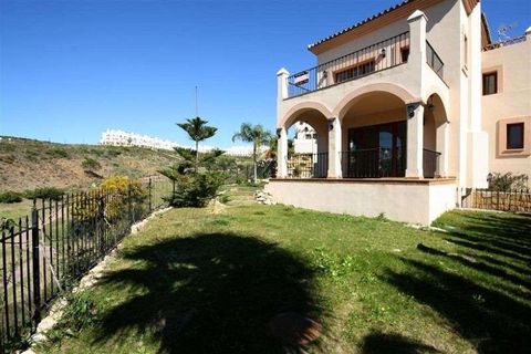 Villa en Marbella, Malaga, Marbella - € 750.000 | Ref: ED-B43201SR - photo 2