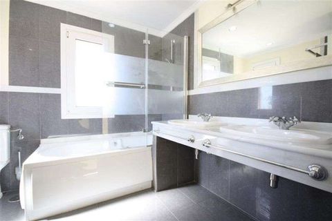 Villa en Marbella, Malaga, Marbella - € 750.000 | Ref: ED-B43201SR - photo 5