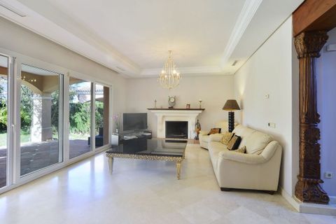 Villa i Marbella, Malaga, Marbella - € 1.575.000 | Ref: ED-B50271SR - foto 3