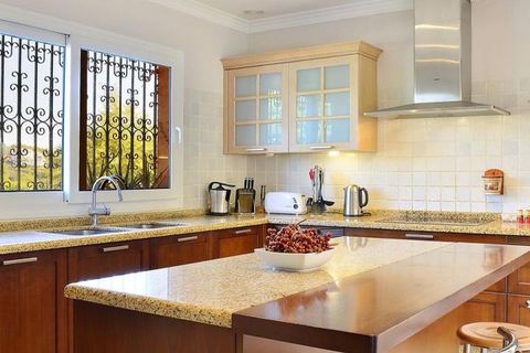 Villa i Marbella, Malaga, Marbella - € 1.575.000 | Ref: ED-B50271SR - foto 16