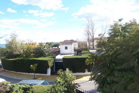 Villa a Marbella, Malaga, Marbella - € 895.000 | Ref: ED-B29771SR - foto 2