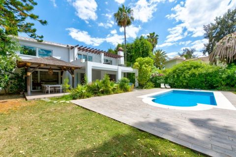 Villa a Marbella, Malaga, Marbella - € 1.399.000 | Ref: ED-B97871SR - foto 2