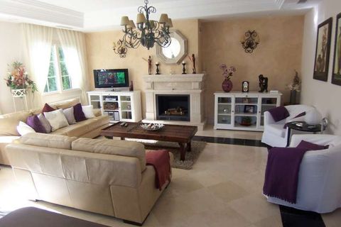 Villa a Marbella, Malaga, Marbella - € 1.250.000 | Ref: ED-B42331SR - foto 3