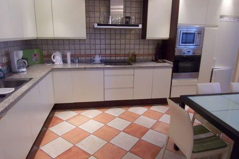 Villa a Marbella, Malaga, Marbella - € 1.250.000 | Ref: ED-B42331SR - foto 4