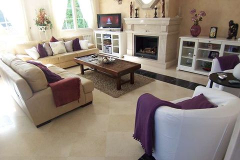 Villa a Marbella, Malaga, Marbella - € 1.250.000 | Ref: ED-B42331SR - foto 9