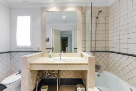 Villa i Marbella, Malaga, Marbella - € 1.950.000 | Ref: ED-B92841SR - foto 20