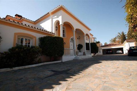 Villa a Benahavis, Malaga, Benahavis - € 3.495.000 | Ref: ED-B49611SR - foto 15