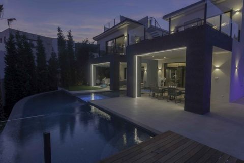 Villa a Benahavis, Malaga, Benahavis - € 2.995.000 | Ref: ED-B12951SR - foto 9