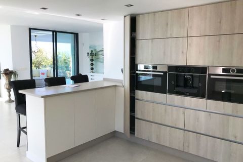Villa a Marbella, Malaga, Marbella - € 1.890.000 | Ref: ED-B10271SR - foto 13