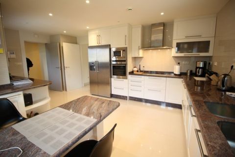 Penthouse i Marbella, Malaga, Marbella - € 1 250 000 | Ref: ED-B63661SR - foto 16