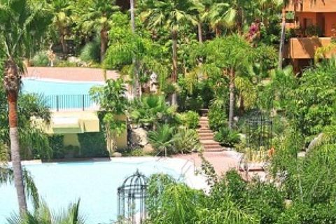 Penthouse i Marbella, Malaga, Marbella - € 1 250 000 | Ref: ED-B63661SR - foto 19