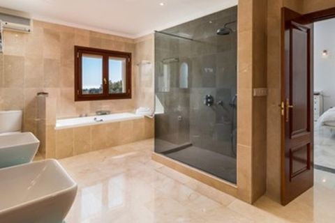 Villa a Marbella, Malaga, Marbella - € 1.875.000 | Ref: ED-B22661SR - foto 4