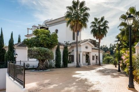 Villa a Marbella, Malaga, Marbella - € 1.875.000 | Ref: ED-B22661SR - foto 5