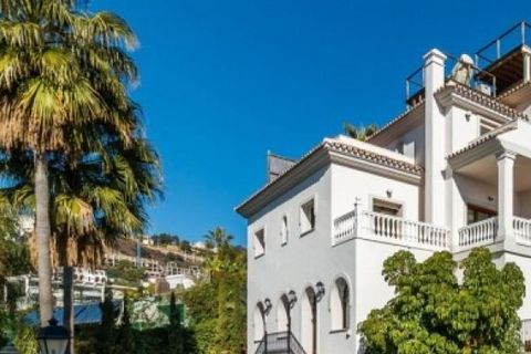 Villa a Marbella, Malaga, Marbella - € 1.875.000 | Ref: ED-B22661SR - foto 11
