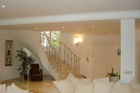 Villa a Estepona, Malaga, Estepona - € 1.695.000 | Ref: ED-B99021SR - foto 7