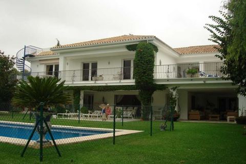 Villa a Estepona, Malaga, Estepona - € 1.695.000 | Ref: ED-B99021SR - foto 13