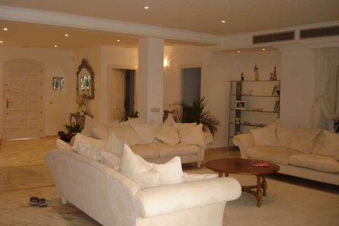 Villa a Estepona, Malaga, Estepona - € 1.695.000 | Ref: ED-B99021SR - foto 14