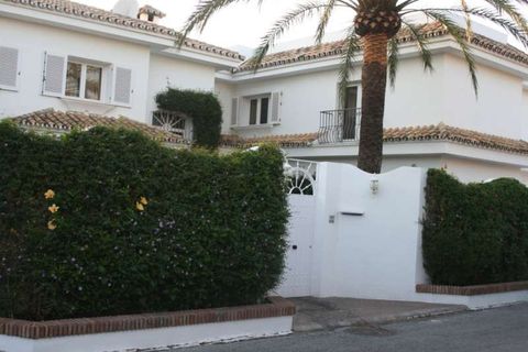 Villa a Estepona, Malaga, Estepona - € 1.695.000 | Ref: ED-B99021SR - foto 15