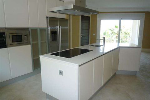 Villa a Marbella, Malaga, Marbella - € 3.100.000 | Ref: ED-B34411SR - foto 4