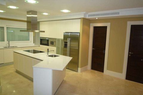 Villa a Marbella, Malaga, Marbella - € 3.100.000 | Ref: ED-B34411SR - foto 19