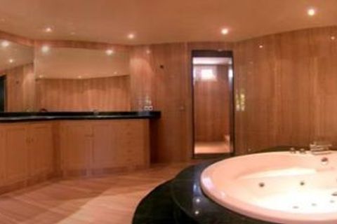 Villa i Marbella, Malaga, Marbella - € 1.200.000 | Ref: ED-B84341SR - foto 4