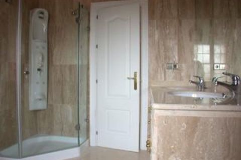 Villa i Marbella, Malaga, Marbella - € 1.200.000 | Ref: ED-B84341SR - foto 19