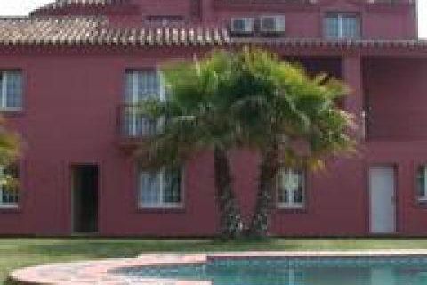 Villa i Marbella, Malaga, Marbella - € 1.200.000 | Ref: ED-B84341SR - foto 22