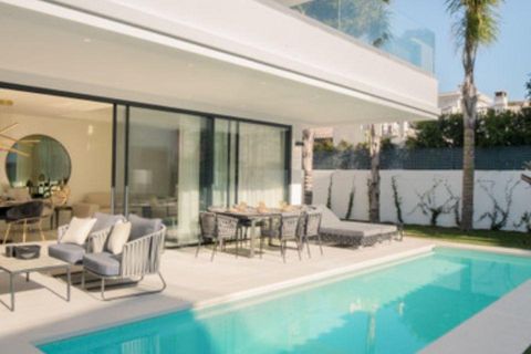 Villa i Marbella, Malaga, Marbella - € 3.250.000 | Ref: ED-BD2090 - foto 12