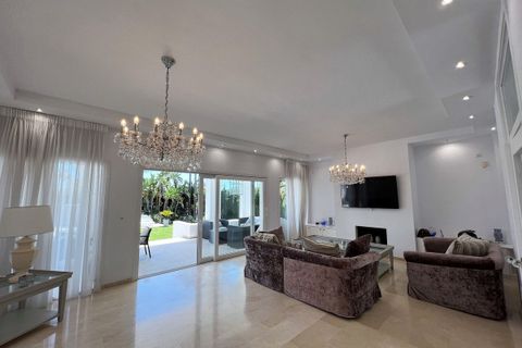 Villa i Marbella, Malaga, Marbella - € 2.300.000 | Ref: ED-408-R4062895 - foto 8