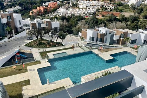 Penthouse i Marbella, Malaga, Marbella - € 995 000 | Ref: ED-RR2298 - foto 2